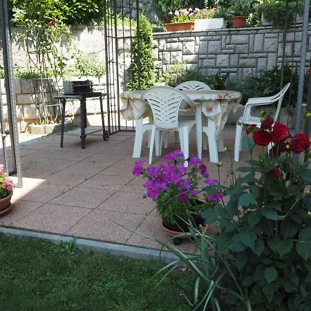 Maria's Place Apartament *